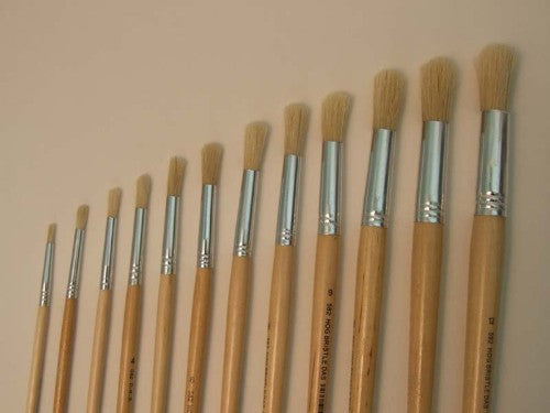 High-quality Eterna 582 Brush No.6 with soft bristles, ideal for detailed work and blending in acrylic, oil, and watercolor painting.