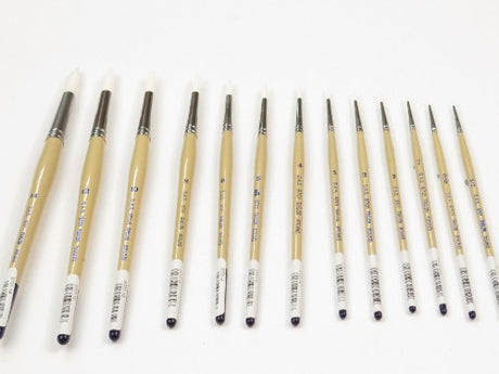 White Taklon round brush S9701, ideal for watercolor, acrylic, and gouache with excellent paint release and fine detail control.