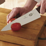 Victorinox extra-wide carving knife with rosewood handle, 20 cm blade for precise slicing and ergonomic comfort.