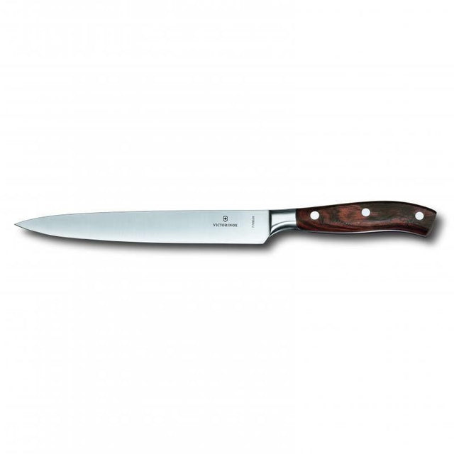 Victorinox Grand Maître 20cm slicing knife with a forged blade, ergonomic handle, ideal for effortless meat carving.