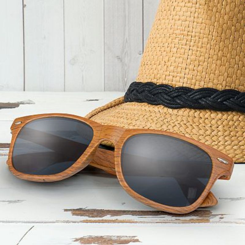 Malibu Premium Sunglasses in Heritage Natural, durable polycarbonate with woodgrain finish and UV400 protection, set of 30.