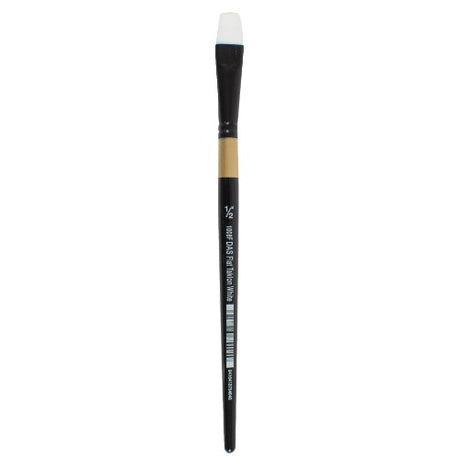 Flat 1/2" Taklon brush with short handle for precision painting, ideal for bold strokes and fine detailing.