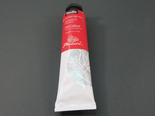 Vibrant 180ml Cadmium Red oil paint, ideal for students and beginners, perfect for mixing and layering in various techniques.