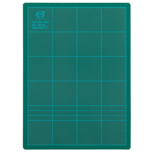 Green Crayon cutting mat, 300x220mm, 3mm thick, gridded, self-healing design for precise crafting and cutting.