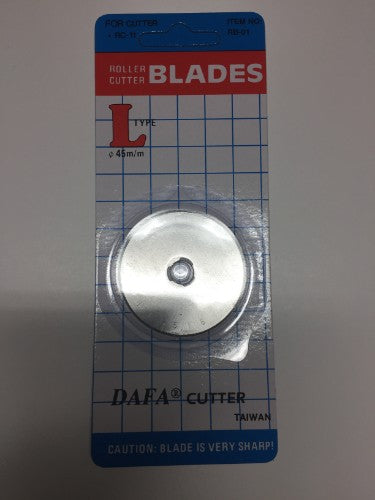 Rb-01 replacement blade for RC-11 Roller Cutter, ensuring precision cuts for various materials in DIY and industrial projects.