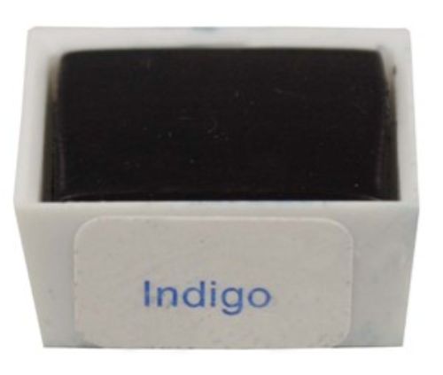Daler-Rowney Georgian Watercolour Half Pan in Indigo, featuring vibrant pigments for smooth, rich washes and artistic depth.