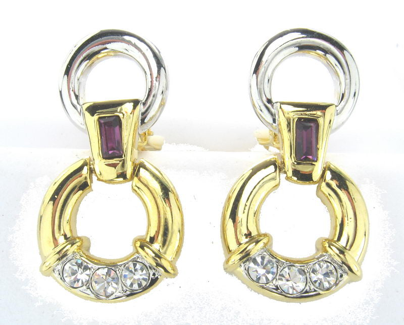 Gold rhodium-finish earrings combining elegance and durability, perfect for everyday wear or special occasions.