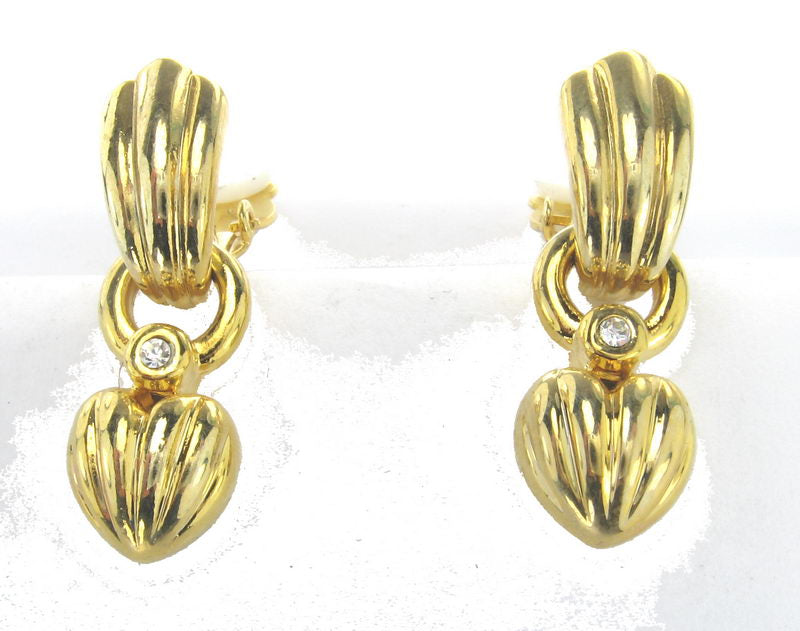 Elegant gold earrings with rhodium plating, perfect for any occasion, featuring a lightweight design for all-day comfort.