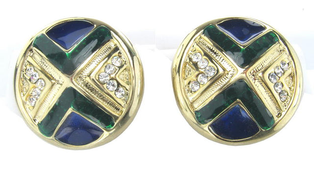 Gold and rhodium earrings with vibrant blue and green enamel, combining elegance and comfort for any occasion.