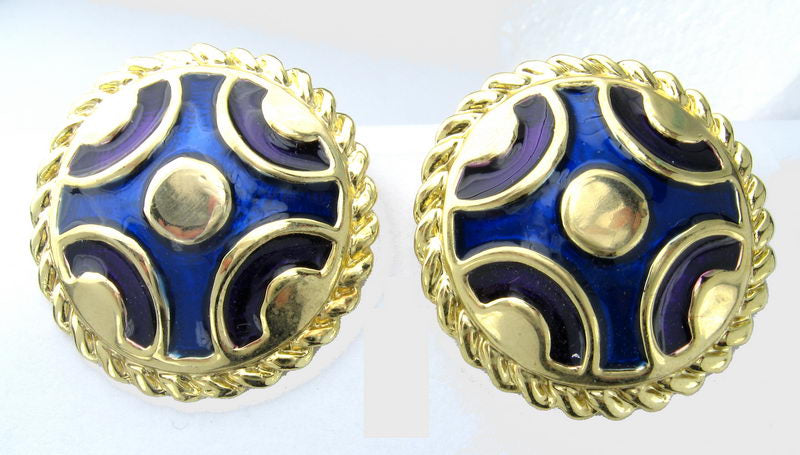 Gold and blue inner earrings with a contemporary design, perfect for elevating any outfit for casual or formal occasions.