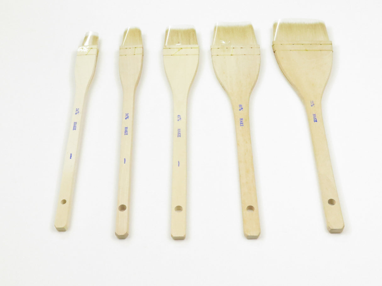 1-inch H001 HAKE BRUSH features soft goat hair for smooth watercolour washes and fine detail work in painting.