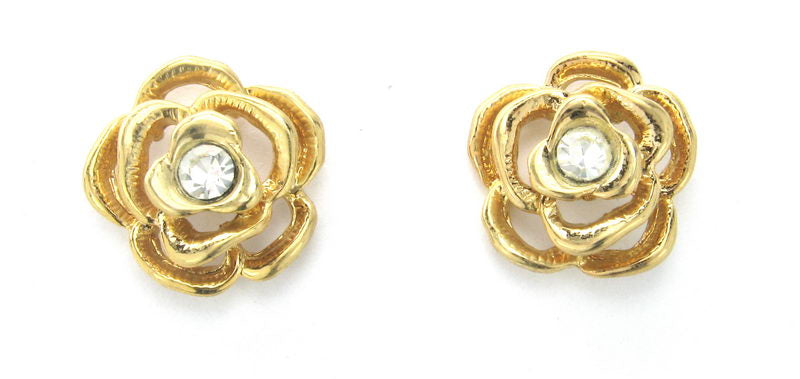 Vibrant floral earrings showcasing intricate details, perfect for enhancing any outfit with nature-inspired elegance.