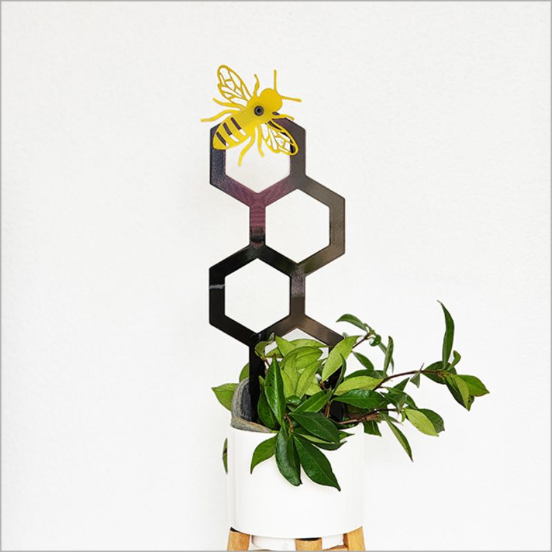 Plant Trellis - Honeycomb Freestanding Art (30cm)