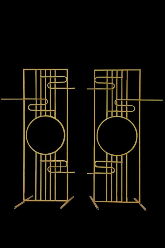 Gold Chinese wedding display frames set of 2, featuring elegant cloud designs, perfect for creating stunning event backdrops.