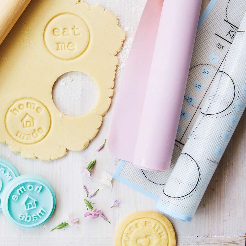 Silicone baking mat from Wiltshire, non-stick, oven safe to 230°C, perfect for baking and easy to clean.