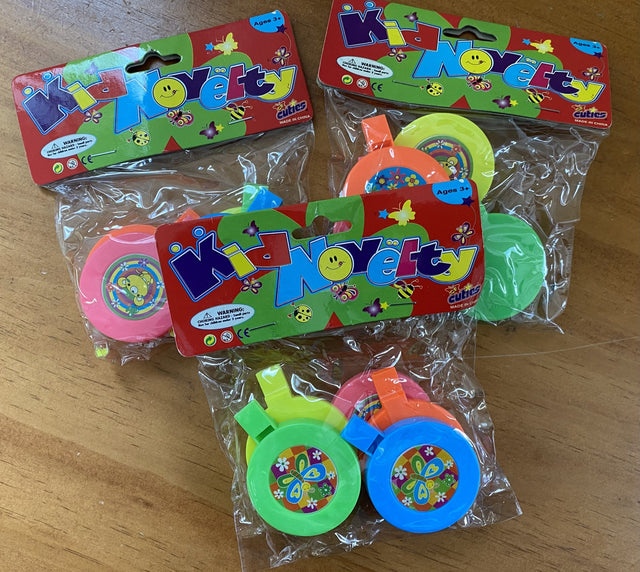 Colorful animal-themed party favors in two packs, perfect for celebrations and loot bags, totaling 10 adorable pieces.