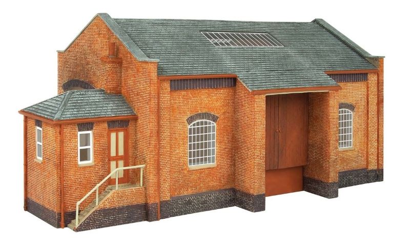 Hornby GWR Goods Shed model in resin, hand-decorated, showcasing vintage charm for model railways, dimensions 234x128x109mm.