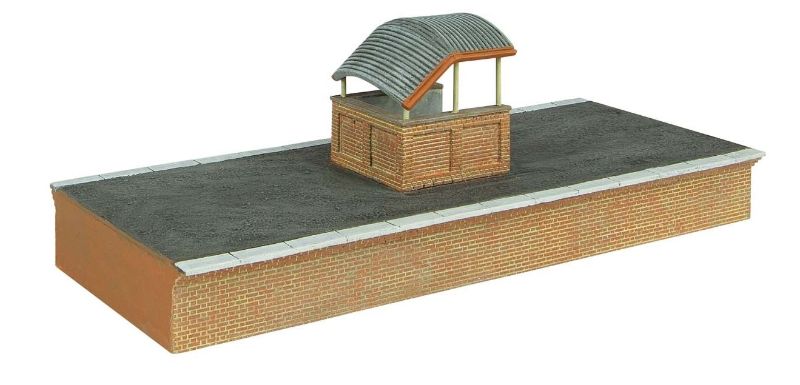 Hornby Platform Island x2: two hand-decorated resin platforms, 165x68x19mm, perfect for enhancing model railway scenes.