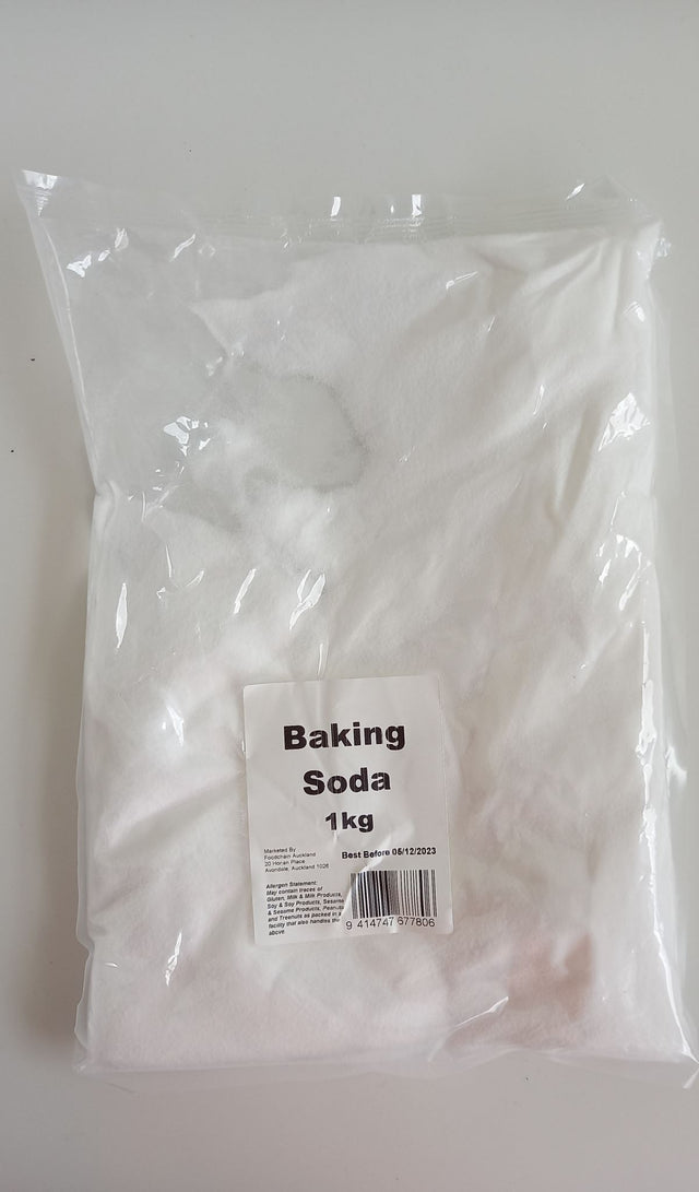 Baking Soda 1kg packet, versatile for baking, cleaning, and personal care, promoting quality and eco-friendliness.