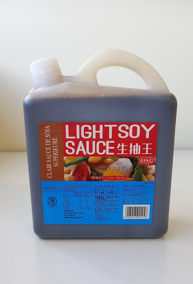 Premium Sauce Soy Superior Light Camill 2.27kg bottle, perfect for enhancing flavors in various dishes.