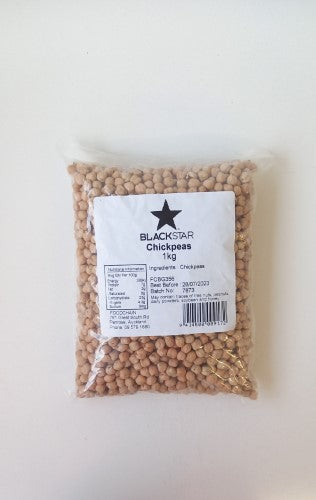 Dried chickpeas in a 1kg packet, rich in protein and fiber, ideal for healthy meals and versatile recipes.