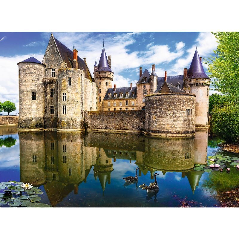 Trefl "3000" puzzle featuring the Castle in Sully-sur-Loire, France, with 3000 intricately cut pieces for hours of fun.