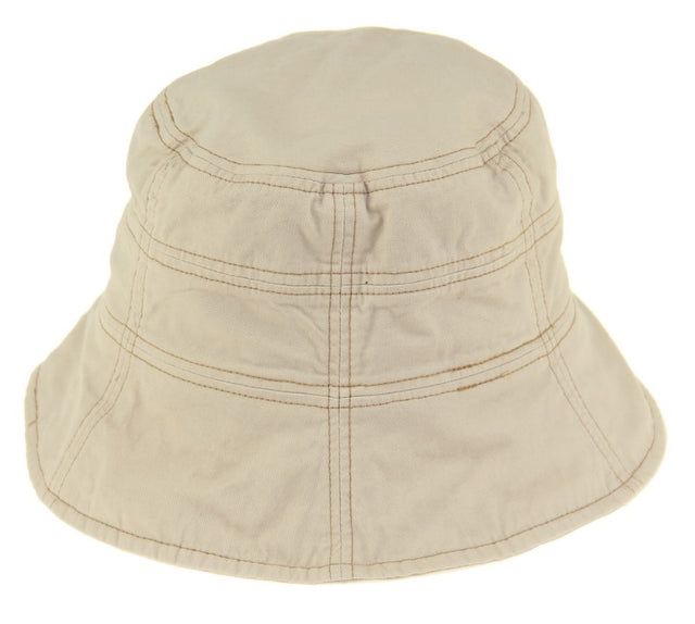 Natural cotton bucket hat with a 7cm brim, detachable chin strap, and velcro adjustment for a snug fit. Ideal for outdoor activities.
