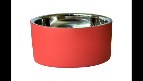 Pink double-walled pet feeding bowl in stainless steel, insulated to keep food warm; skid-resistant base for stability.