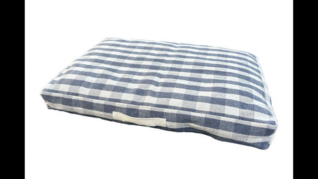 Eco-friendly Green Dreams dog bed, 100x70cm, with stylish check pattern and removable cover for easy cleaning.