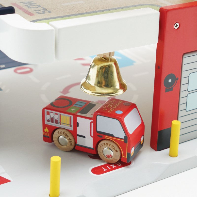 Fire & Rescue Garage - Le Toy Van