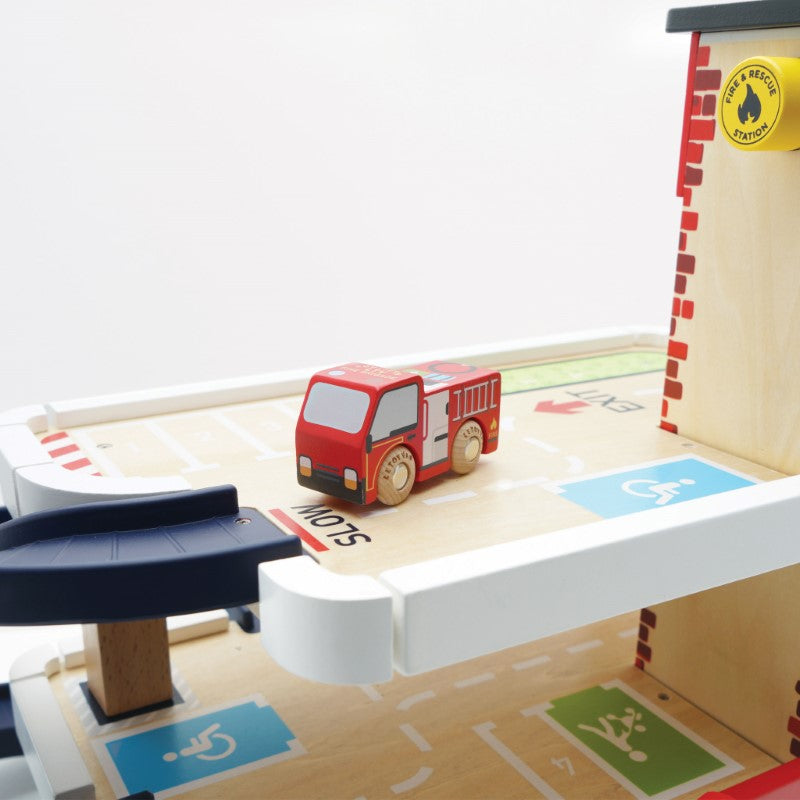 Fire & Rescue Garage - Le Toy Van