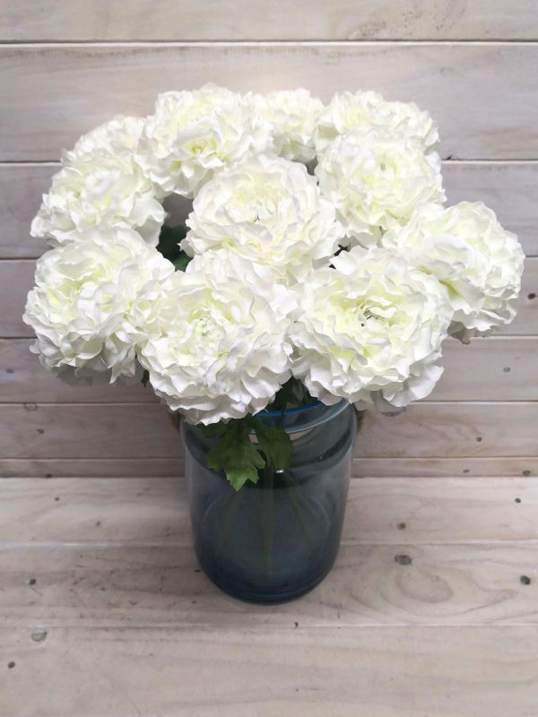 Lifelike white ranunculus flower stem, perfect for elegant floral arrangements or as a standalone decoration.