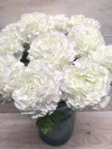 Lifelike white ranunculus artificial flower stem, perfect for home decor, weddings, and allergy-friendly arrangements.