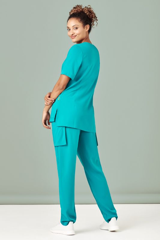 Women's Charcoal Avery Round Neck Scrub Top in Size Medium, featuring a tailored fit, multiple pockets, and easy-care fabric.