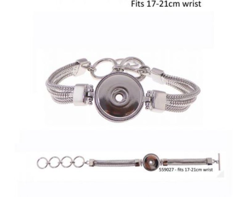 Elegant Snap Chain Bracelet with adjustable length of 17-21cm, perfect for any wrist size and versatile fashion styles.