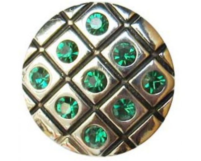 Chic Snaps REDFOX in emerald lattice pattern, perfect for layering and adding elegance to any outfit.