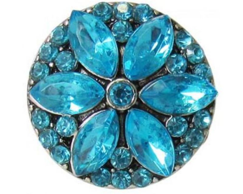 Vibrant blue crystal flower snap accessory, perfect for elegant custom jewelry and versatile fashion statements.