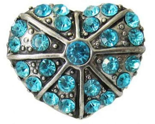 Elegant blue heart snap charm featuring a stunning design, perfect for accessorizing any outfit or special occasion.
