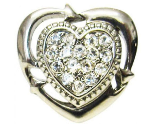 Elegant heart-themed snap accessory with a white background, perfect for expressing love and personal style.