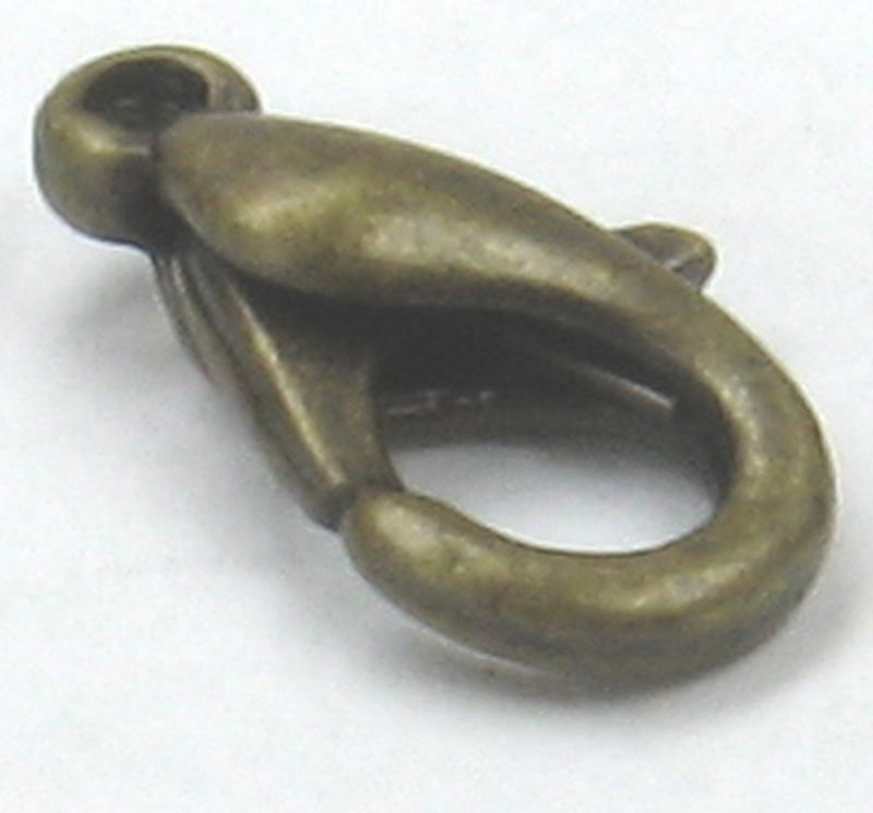 Pack of 1000 versatile 14x7.5mm oyster clasps, perfect for secure jewelry making and design projects.