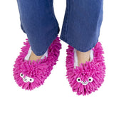Llama-themed cleaning slippers with soft interiors and microfiber soles for effortless floor cleaning and cozy comfort.