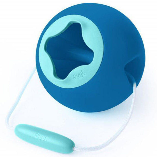 Ocean Blue Ballo Bucket by Quut, designed for kids; no-spill, lightweight, with a stable spherical shape for outdoor fun.