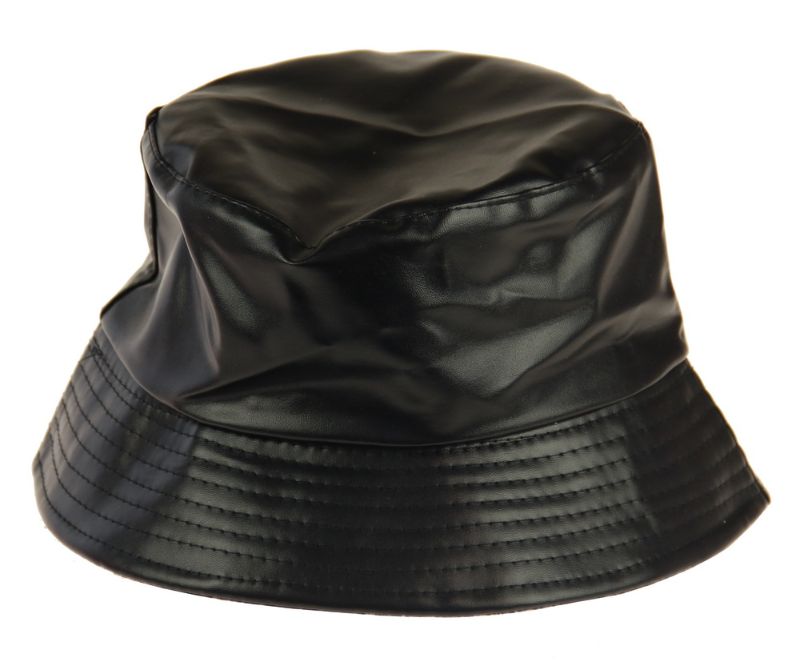 Reversible black PU bucket hat with soft velvet lining, fashionable and comfortable for sunny days and casual outings.