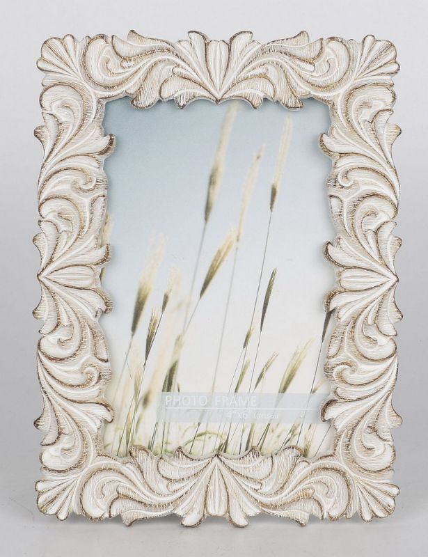Natural 4" x 6" photo frame showcasing cherished memories, versatile for any decor, perfect for home or office.