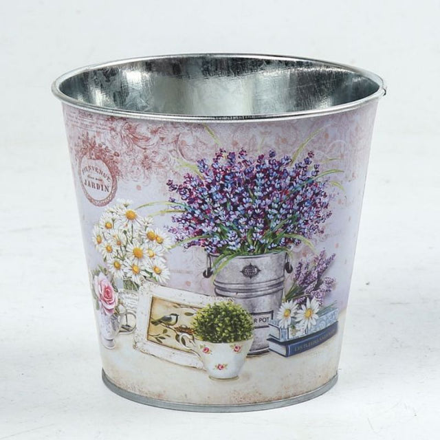 Stylish 11CM metal pot covers for table flowers, set of three for elegant indoor and outdoor decor.