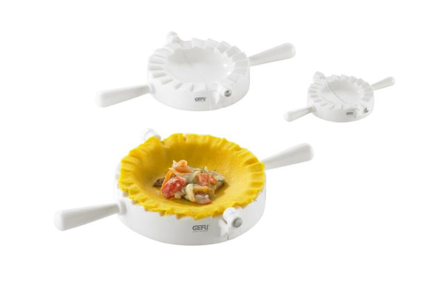 Ravioli mould set with three sizes for making fresh pasta, featuring a dough cutting base and dishwasher-safe design.