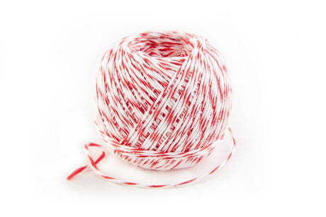 Butcher's twine rolls in red-and-white, 50m each, durable, heat-resistant, ideal for tying meats and culinary tasks.