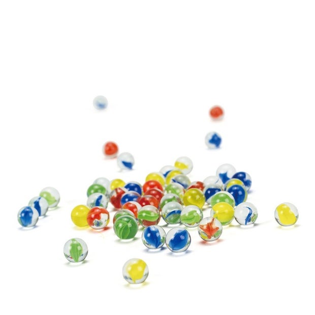 Colorful 5.6cm marble racers by Hape for kids, promoting teamwork and motor skills with 50 vibrant marbles included.