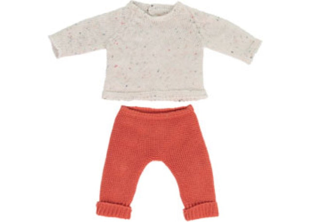 Cozy knitted outfit for 38cm dolls featuring a stylish sweater and trousers, perfect for imaginative play and doll fashion.