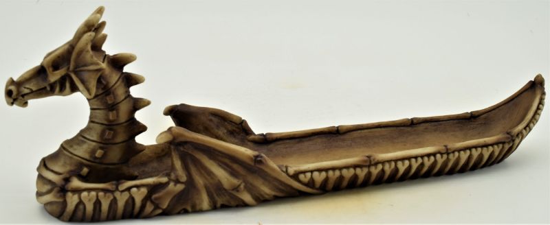 Elegant 28.3 cm Dragon Bone Incense Burner, perfect for meditation and aromatherapy, combining style with functionality.